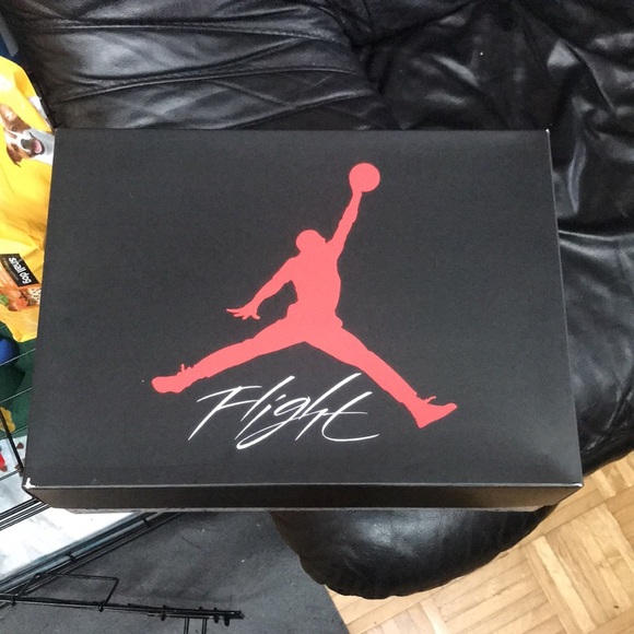 2024 Air Jordan 4 Retro “Military Blue” - Picture 14 of 16